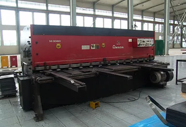 Numerical control plate shearing machine.